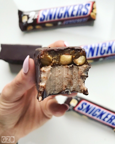 FIT SNICKERS :D
